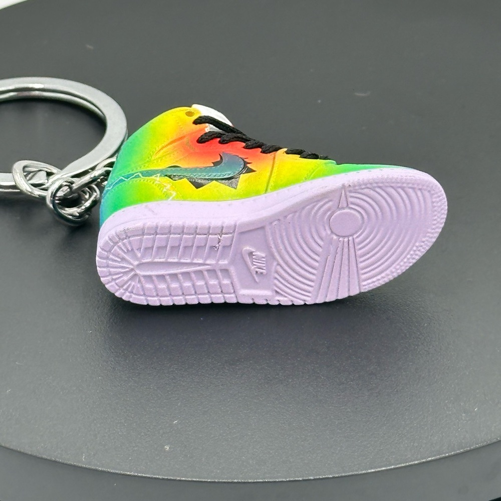 Colorful Shoe Keychain - Picture 4 of 5